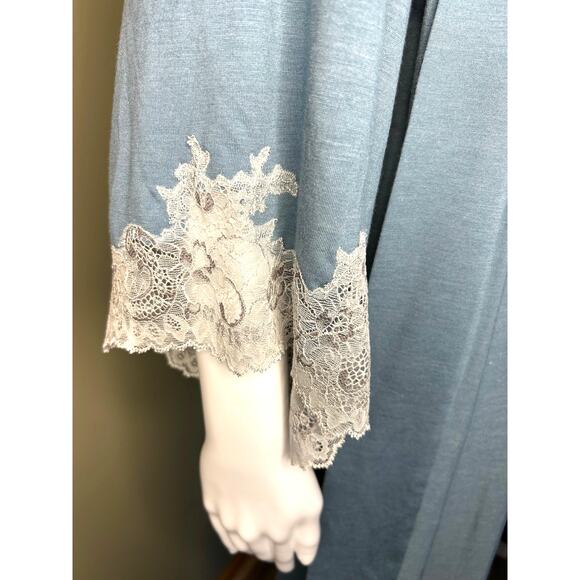 Natori Soft Luxe Shangra-La Tencel Robe Blue Belted Lace Trim Sleeves Sz Small - Picture 6 of 16